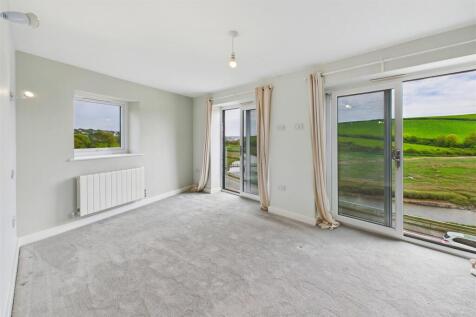 The Wave Master Bedroom Views