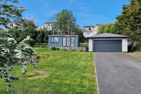 The Wave Garage and Garden Studio