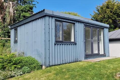 The Wave Studio Garden Building