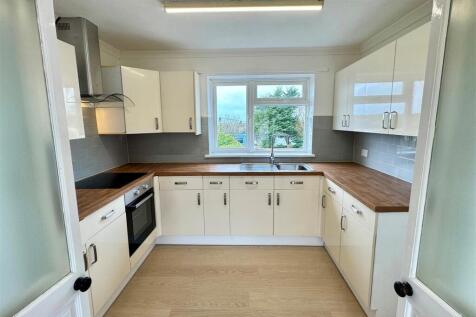 5a Parkland Close Kitchen