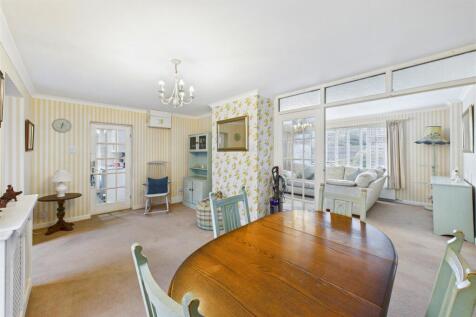 Dining Room to Lounge