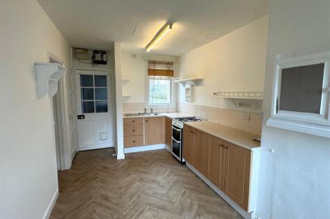 3 Leader Road Kitchen