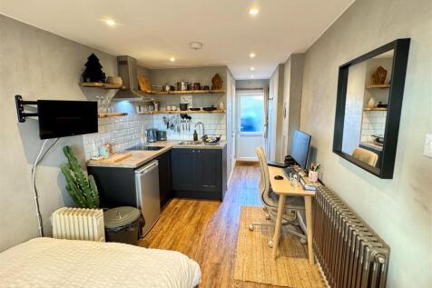 1 Penmerrin Court Ground Floor Kitchen