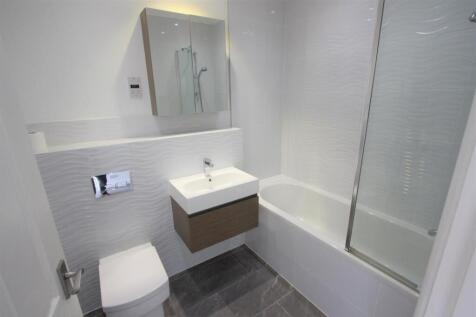 3 Bezant Place Bathroom