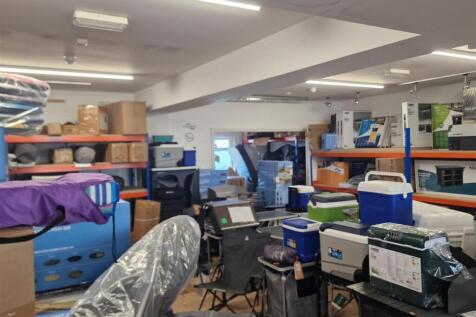 Middle Floor Storage.