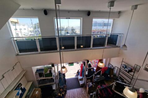 Retail atrium and mezzanine.