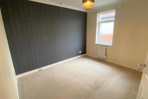 5 Henver Court Bedroom