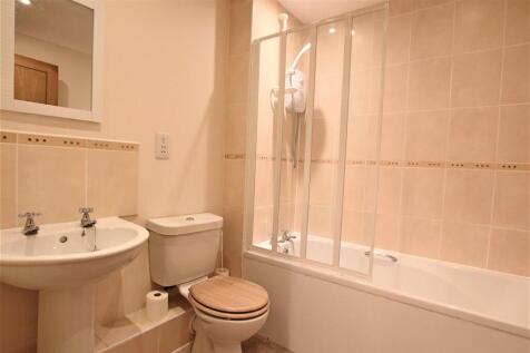 2 Venetian Views Bathroom