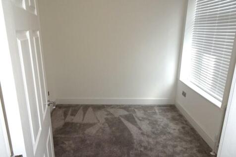 Bedroom 2.JPG