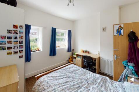 33-Cobden-View-Road-Bedroom(8).jpg