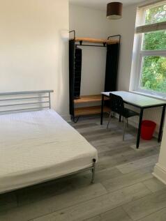 Bed 3a.jpg