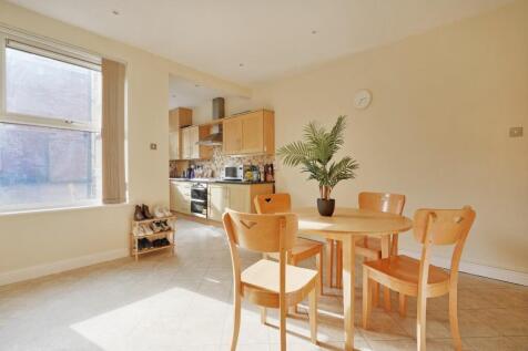 Dining area, pic 2.jpg
