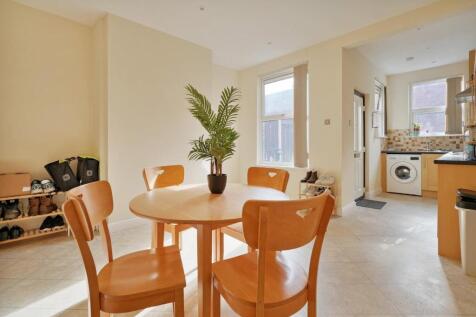 Dining area.jpg