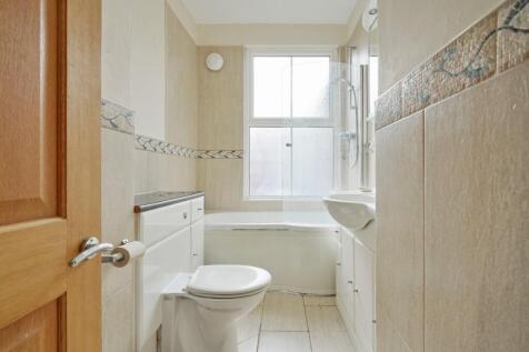 Bathroom, pic 1.jpg