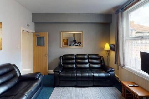 6-Ramsey-Road-Living-Room.jpg