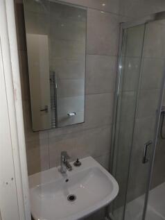 Bathroom (1).JPG