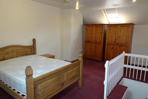 Attic Bedroom.JPG
