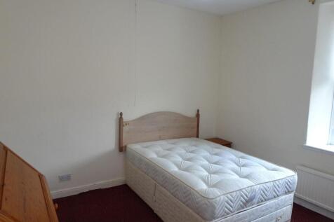 1st Floor front bedroom.JPG