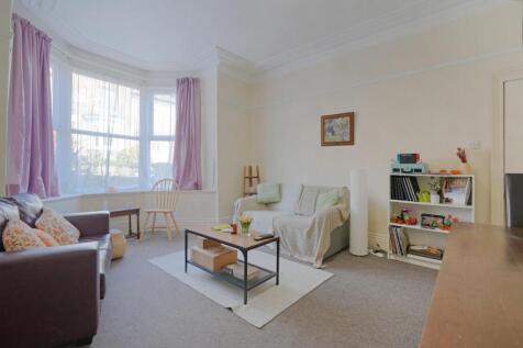 Living room, pic 4.jpeg