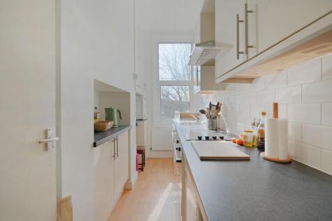 Kitchen, pic 2.jpeg