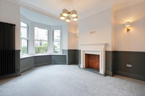 Lounge (now with plantation blinds).jpg