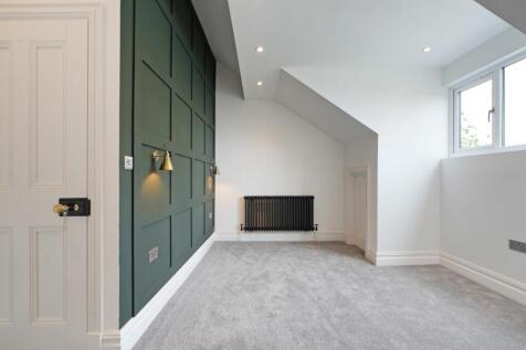 Attic rear bedroom.jpg