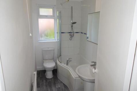Bathroom.JPG