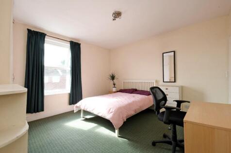 190 School Road, bedroom 2.jpg