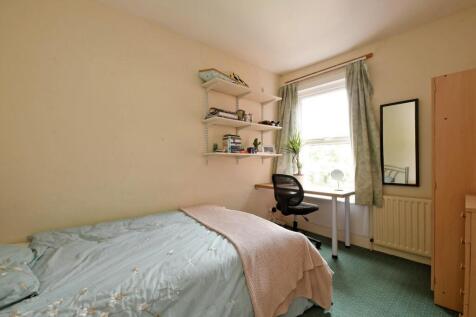 190 School Road, bedroom 3.jpg