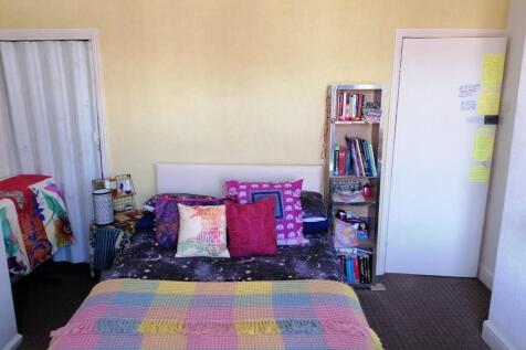 459 Springvale Road - First floor front room 1.jpg