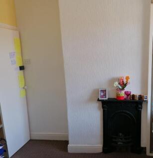459 Springvale Road - First floor front room 3.jpg