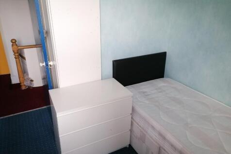 459 Springvale Road - First floor rear room 2.jpg