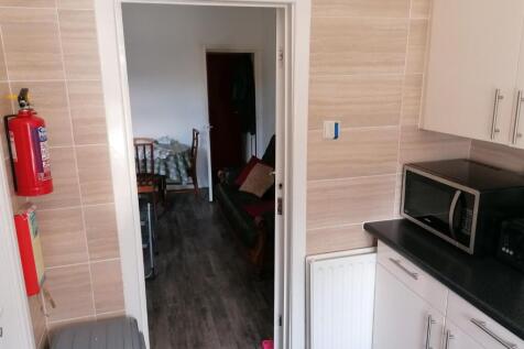 459 Springvale Road - Kitchen 2.jpg