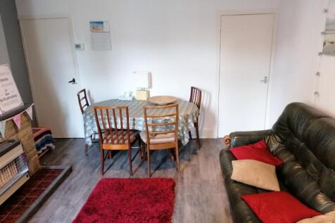 459 Springvale Road - Lounge 1.jpg