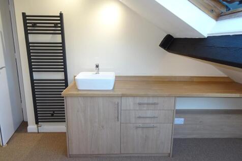 557 Crookesmoor Road Room 6.JPG
