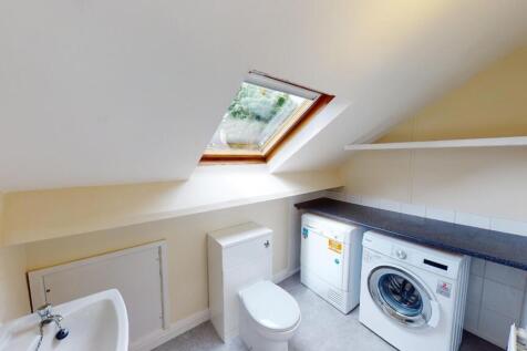 557-Crookesmoor-Road- attic bathroom/utility room.
