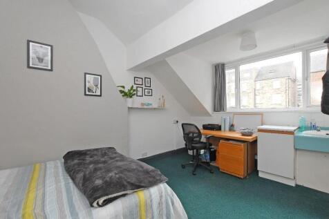 72 Harcourt Road - bedroom 6, picture 2.jpg