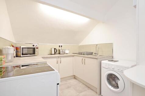 99 Harcourt, F3 - Kitchen.jpg