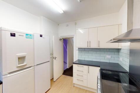 17-Wilkinson-Street-kitchen 2020 Pic 1.jpg