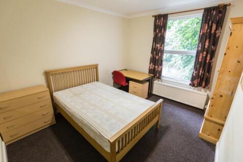 17 WIlkinson St room 6.jpg