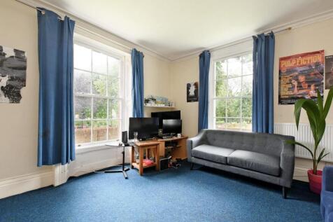 94 Gell St, living room.jpg