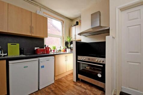 4a Ashdell Road, kitchen.jpg