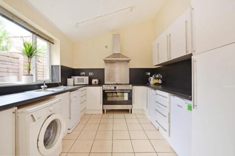 446 Ecclesall Road, kitchen .JPG