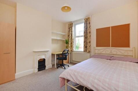446 Ecclesall Road, bedroom 3.JPG