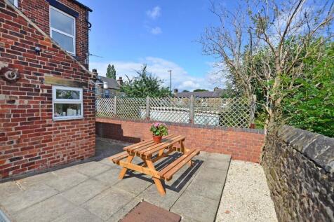 130 Howard Rd, rear garden.JPG