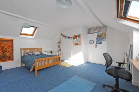 11 Cobden Place - bedroom 4.jpg