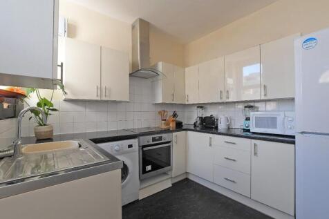 11 Cobden Place - kitchen.jpg
