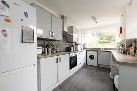 28 Aldred Road, kitchen.jpg