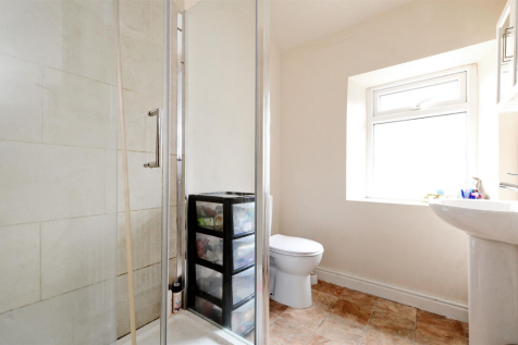 Whitham 167 shower room.png