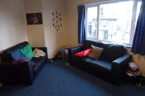 222 School - Living Room.JPG